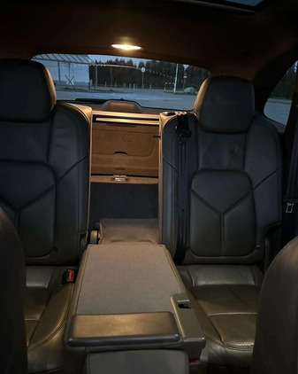 Porsche Cayenne cena 221400 przebieg: 77000, rok produkcji 2013 z Słupsk małe 781